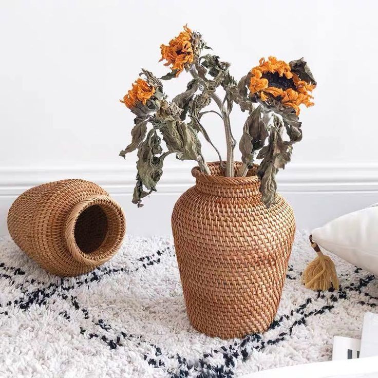 Natural fiber vase