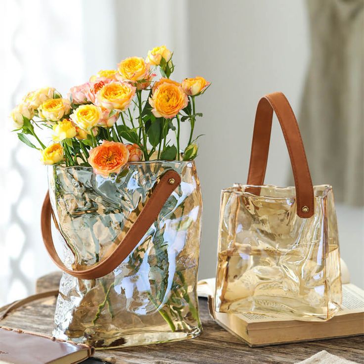 Flower vase
