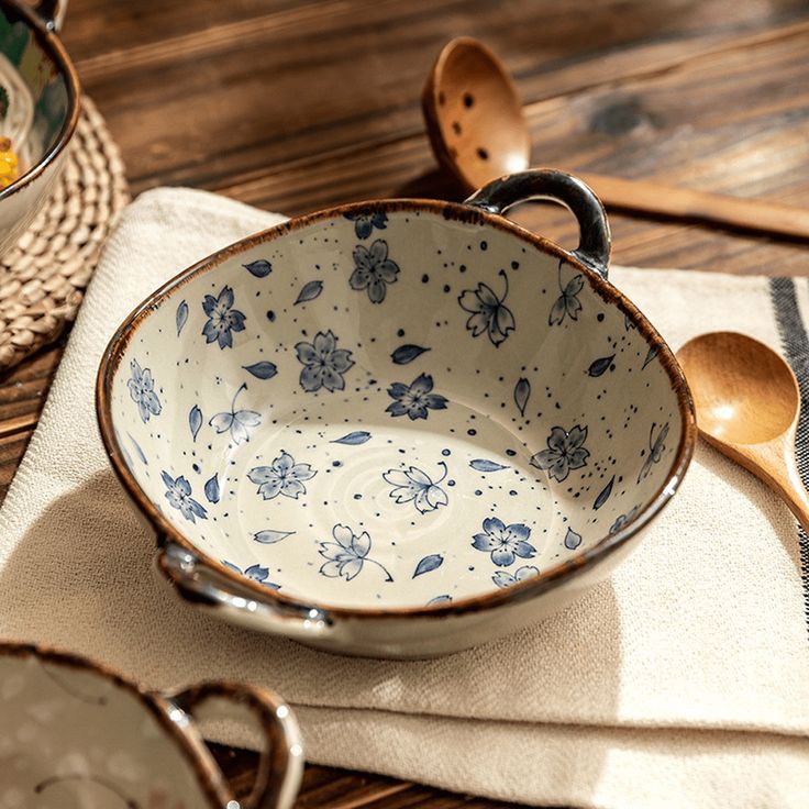Porcelain bowl